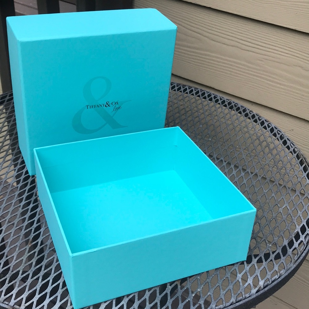 TIFFANY & CO empty box - Picture 7 of 7
